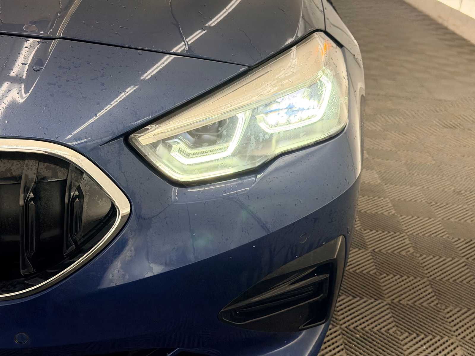 Thumbnail: 2024 BMW 2 Series - 10