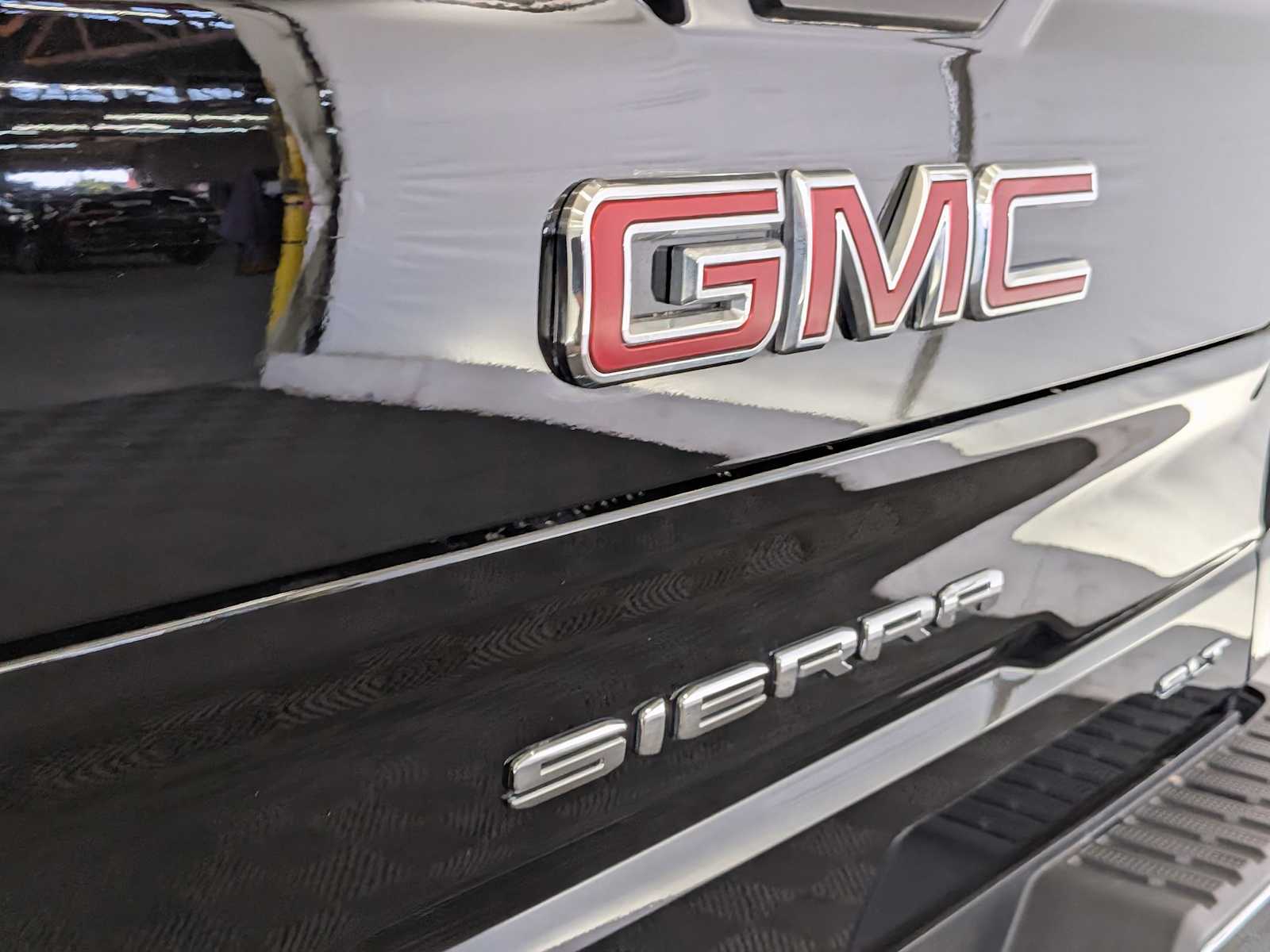 Thumbnail: 2022 GMC Sierra 1500 - 14