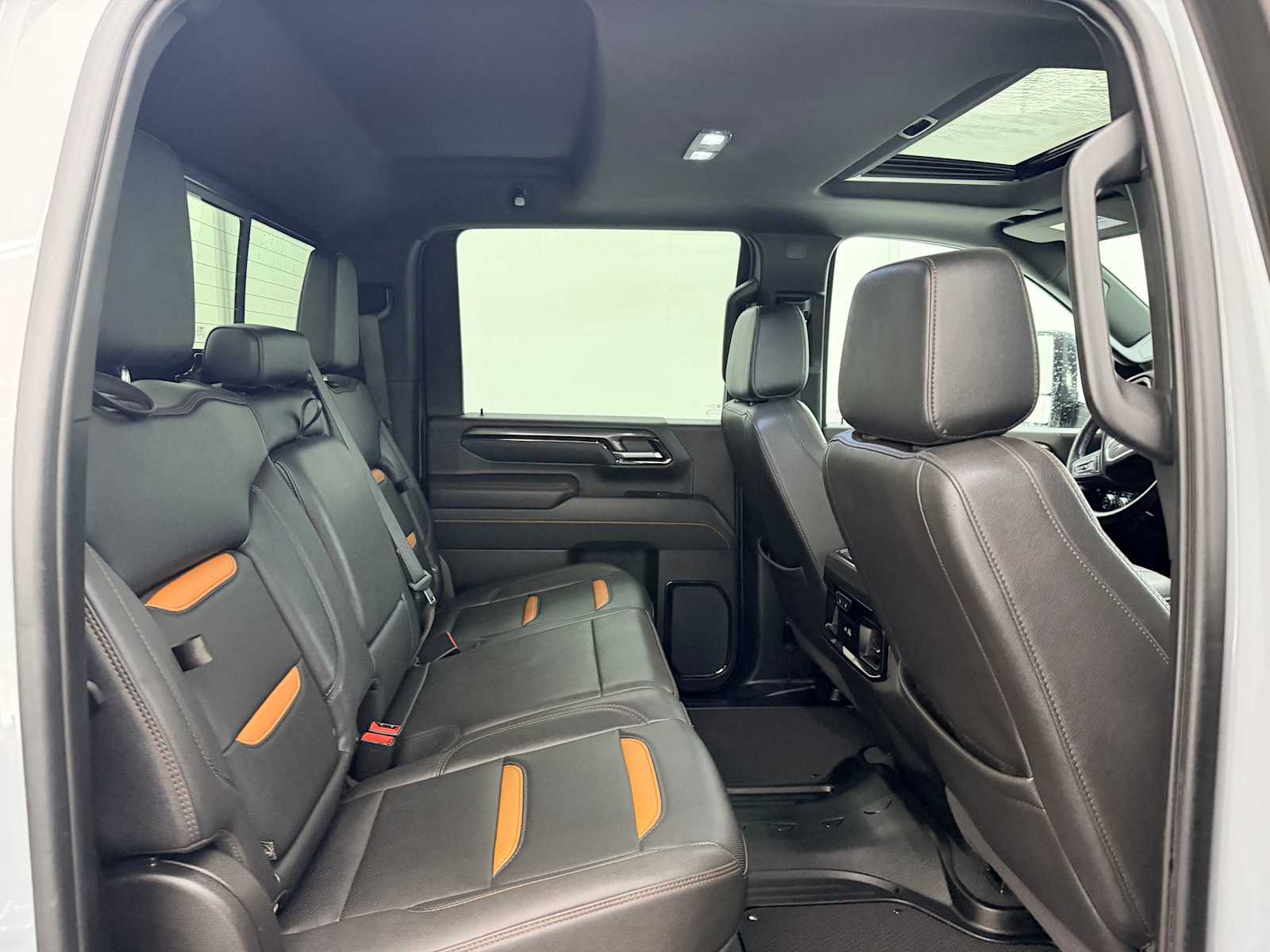 Thumbnail: 2025 GMC Sierra 3500 - 24