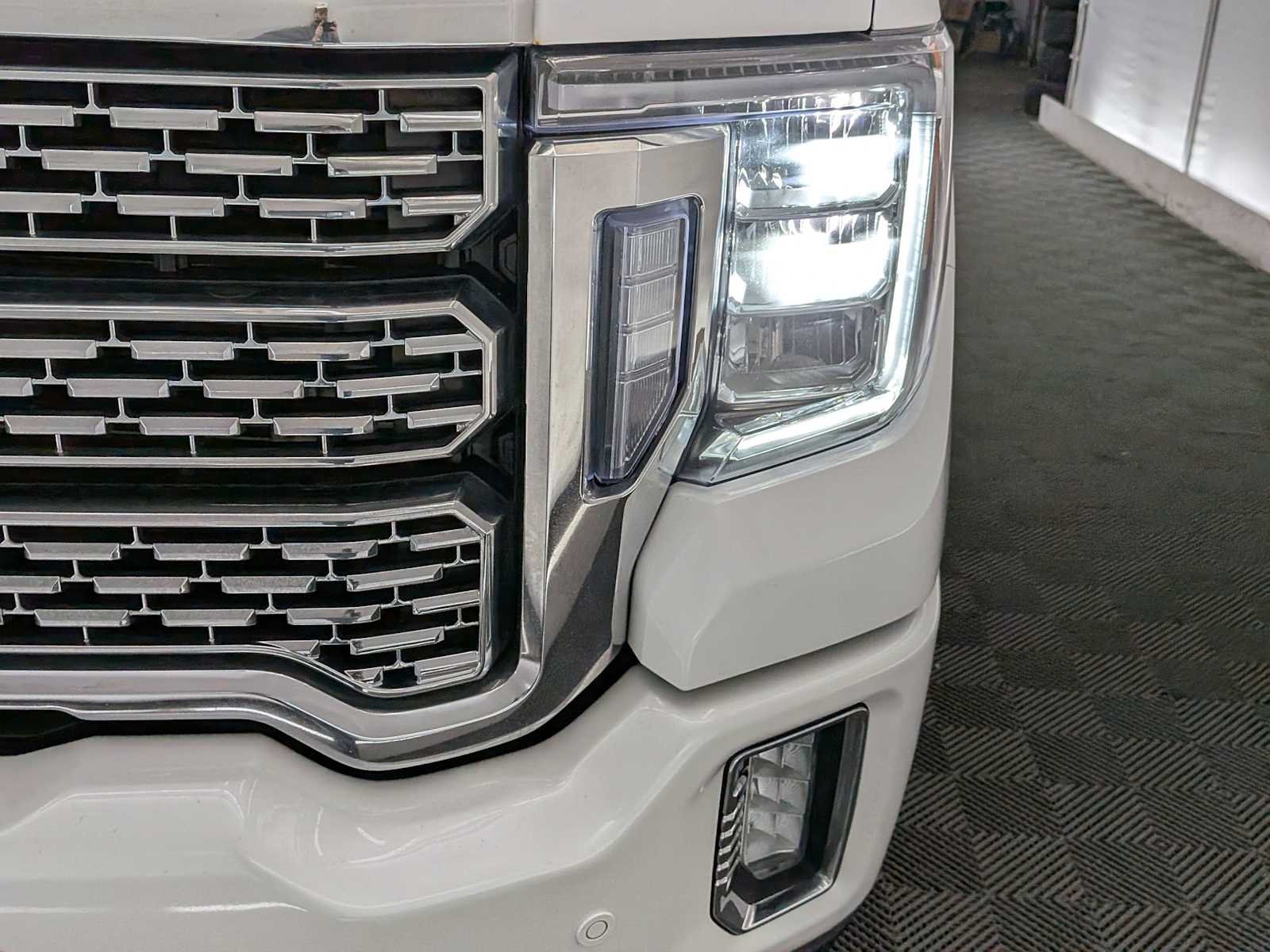 Thumbnail: 2021 GMC Sierra 2500 - 10