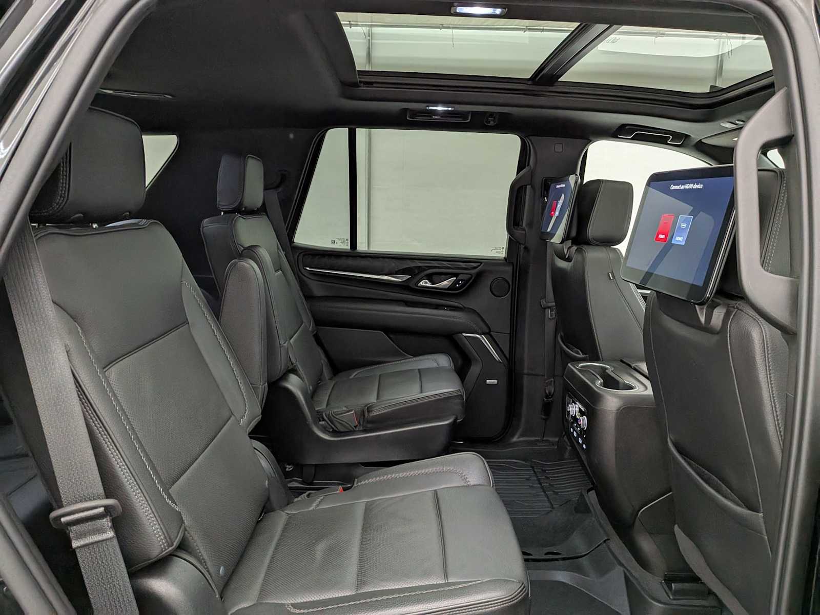 Thumbnail: 2023 GMC Yukon - 25