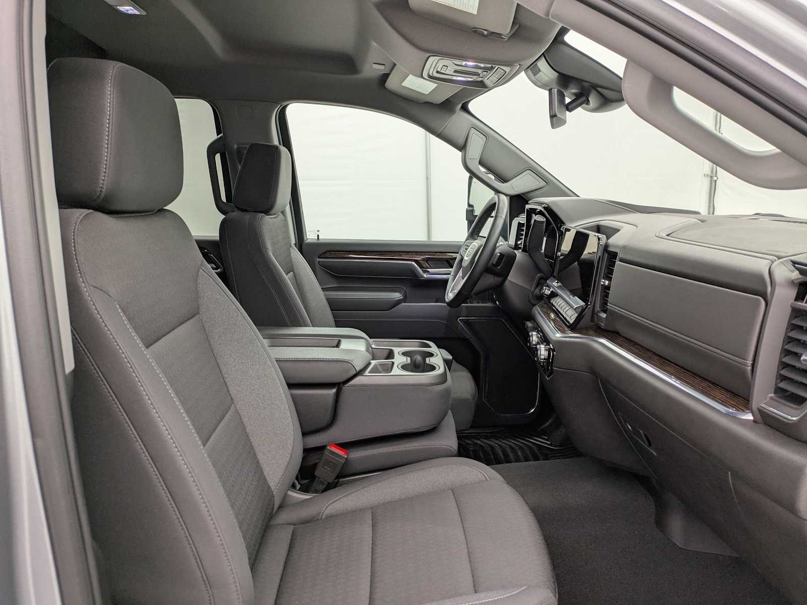 Thumbnail: 2024 GMC Sierra 2500 - 22