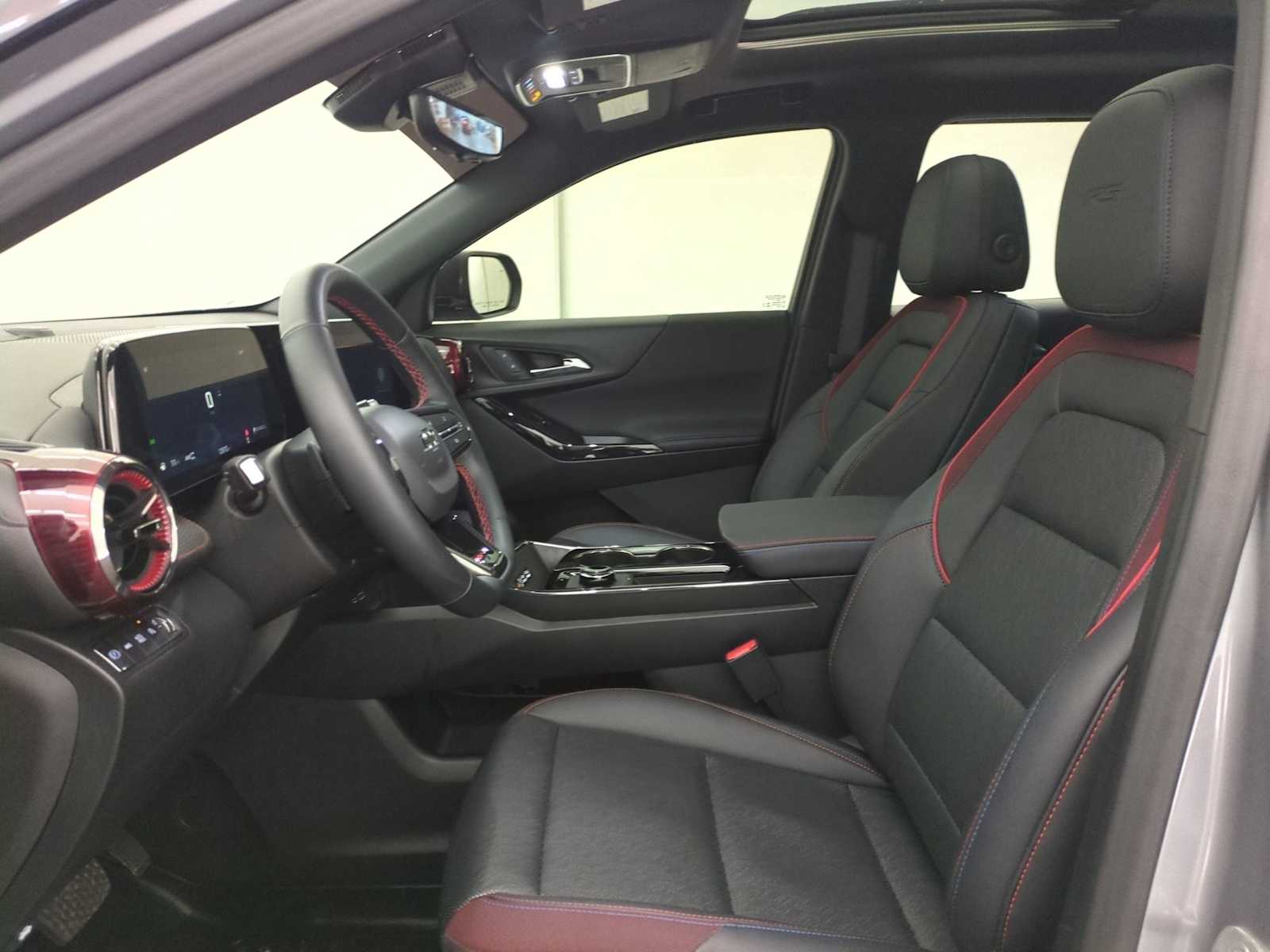 Thumbnail: 2025 Chevrolet Equinox - 15