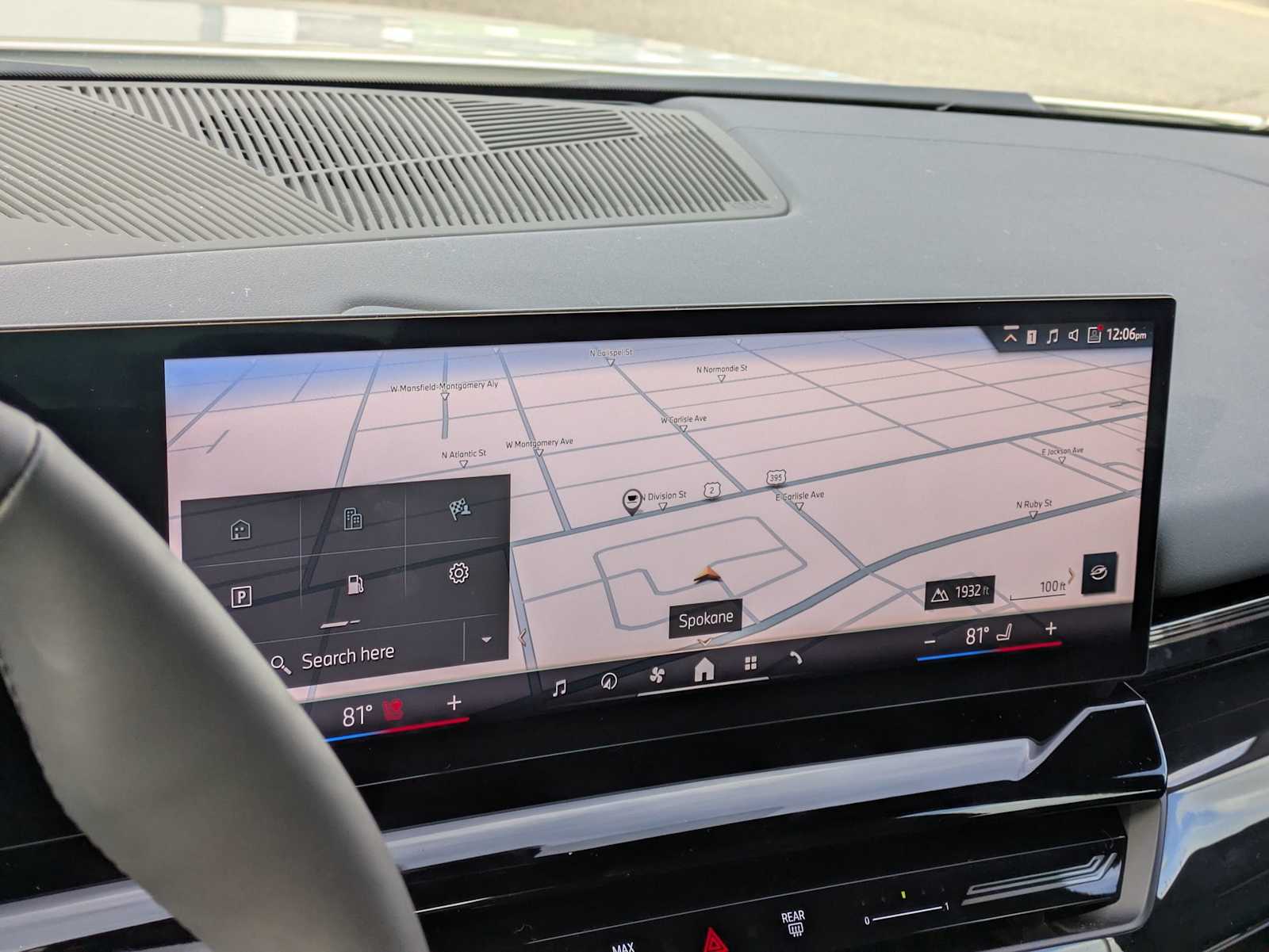 Thumbnail: 2025 BMW 5 Series - 30