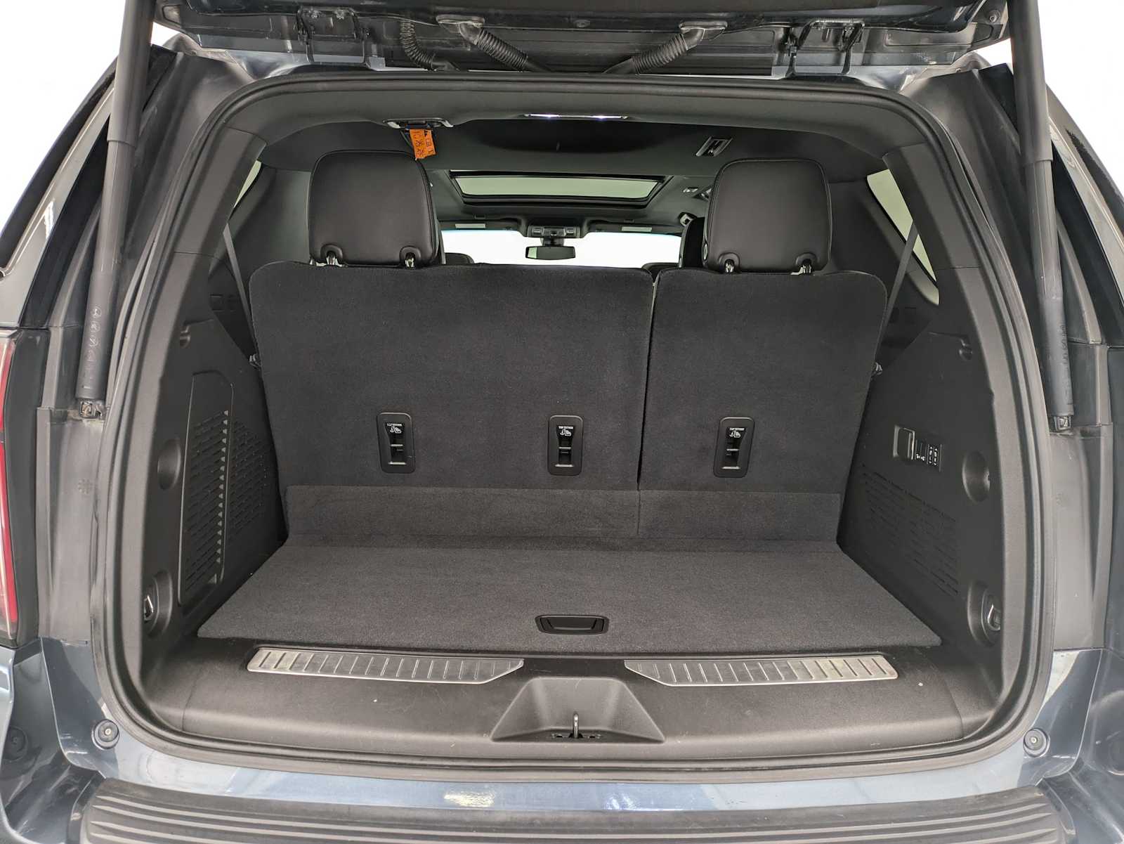 Thumbnail: 2021 Chevrolet Tahoe - 34