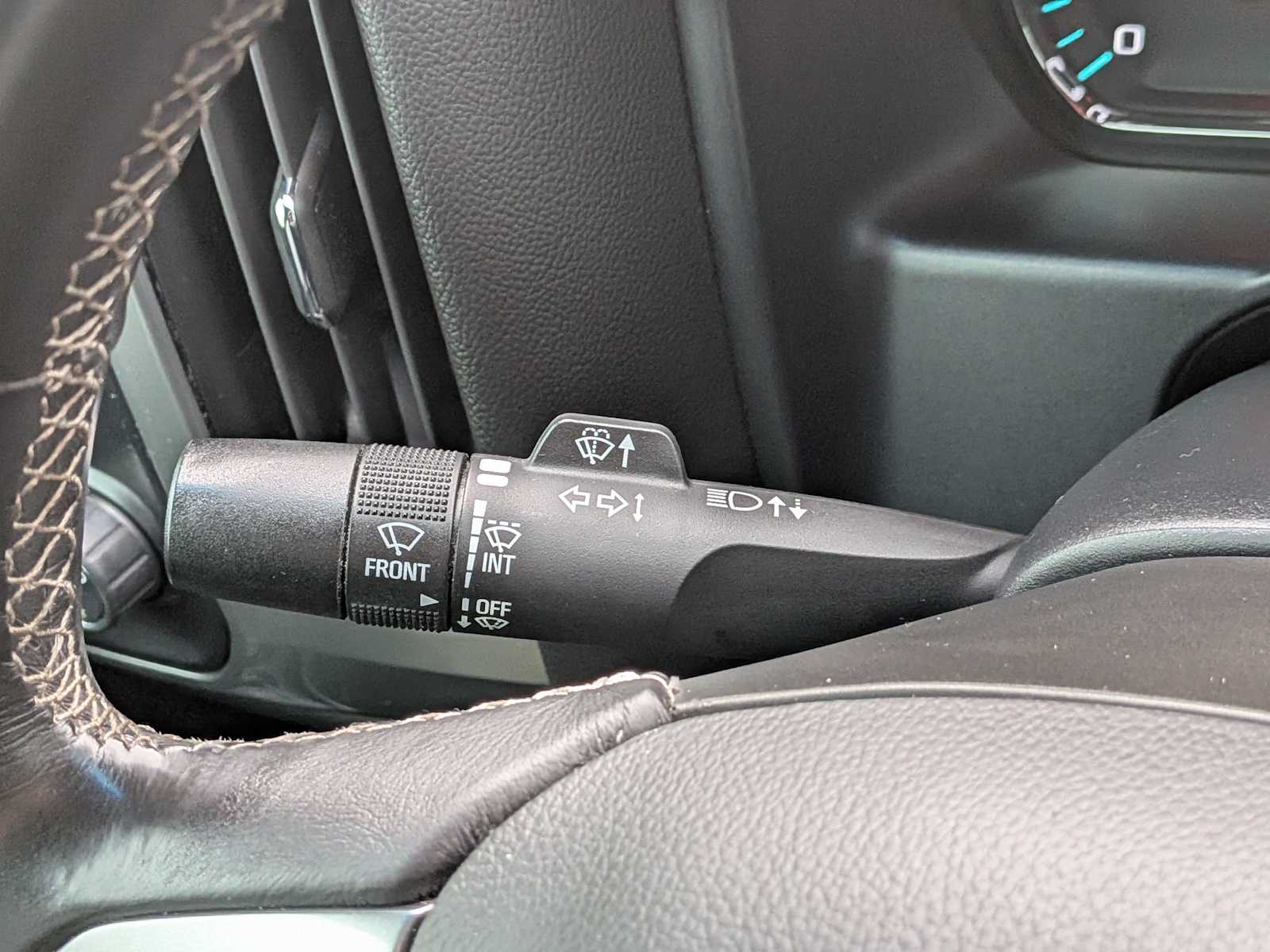 Thumbnail: 2014 Chevrolet Silverado 1500 - 26