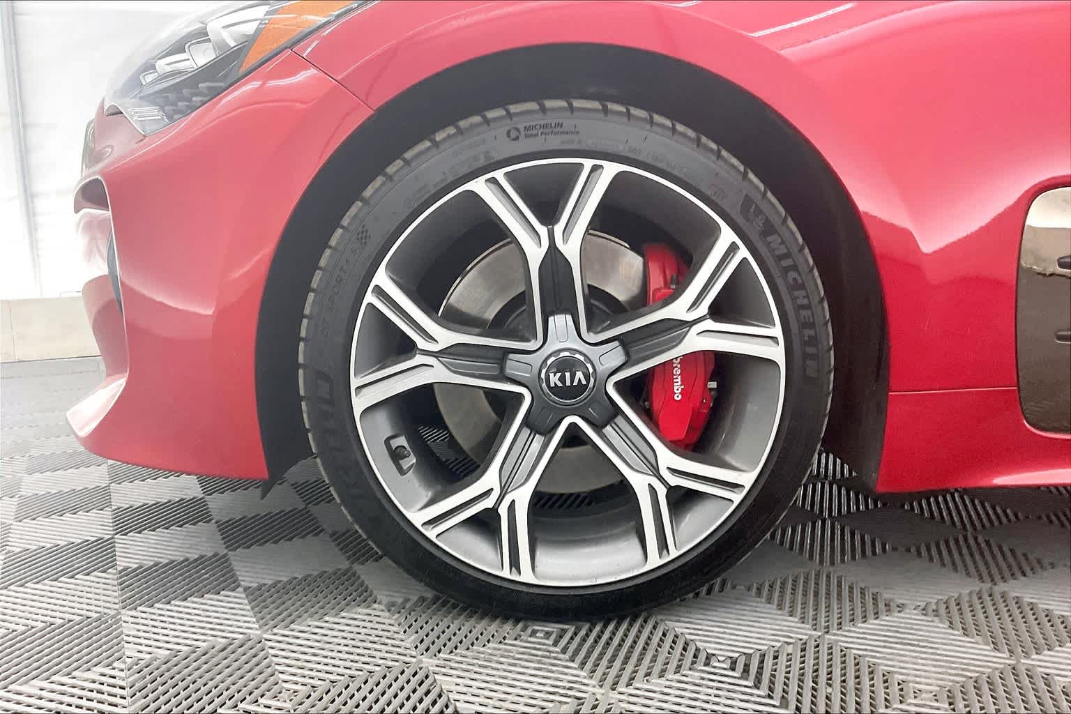 2021 Kia Stinger GT2 8