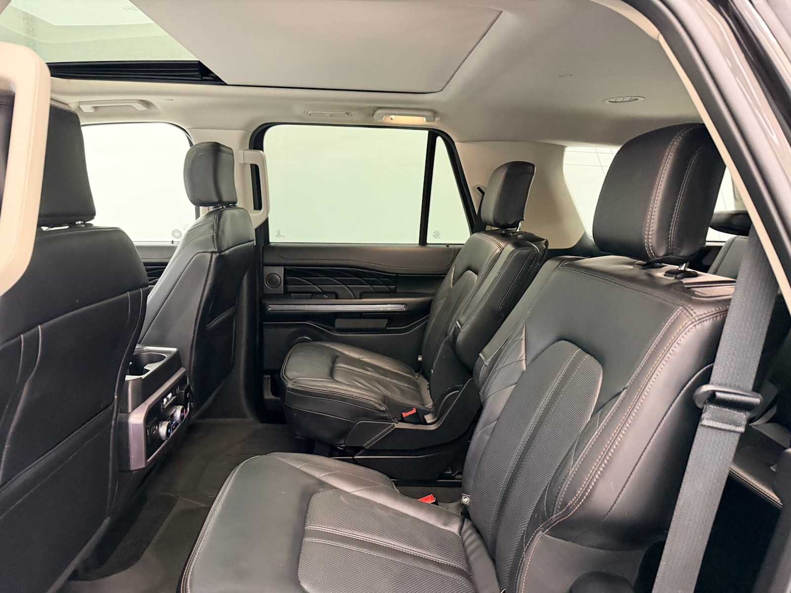 Thumbnail: 2021 Ford Expedition - 20