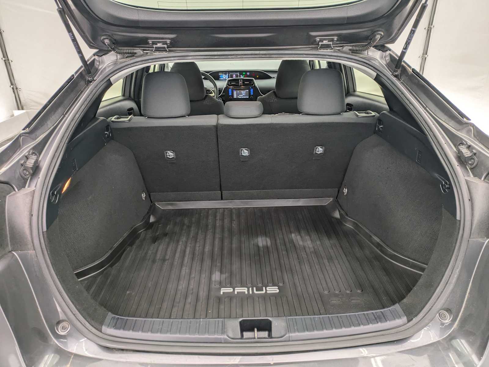 Thumbnail: 2018 Toyota Prius - 33