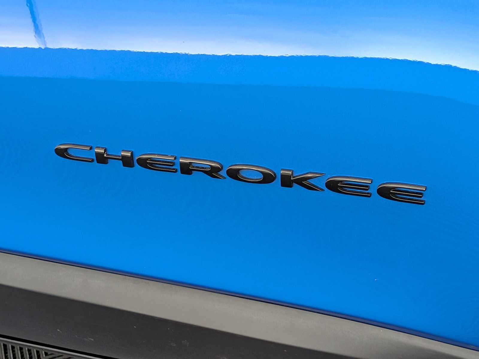 Thumbnail: 2018 Jeep Cherokee - 13