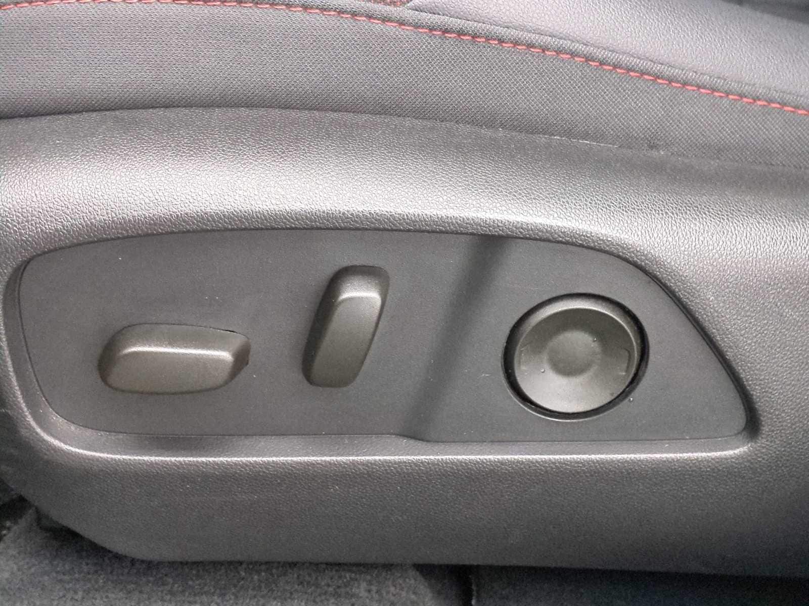 Thumbnail: 2025 Chevrolet Equinox - 16