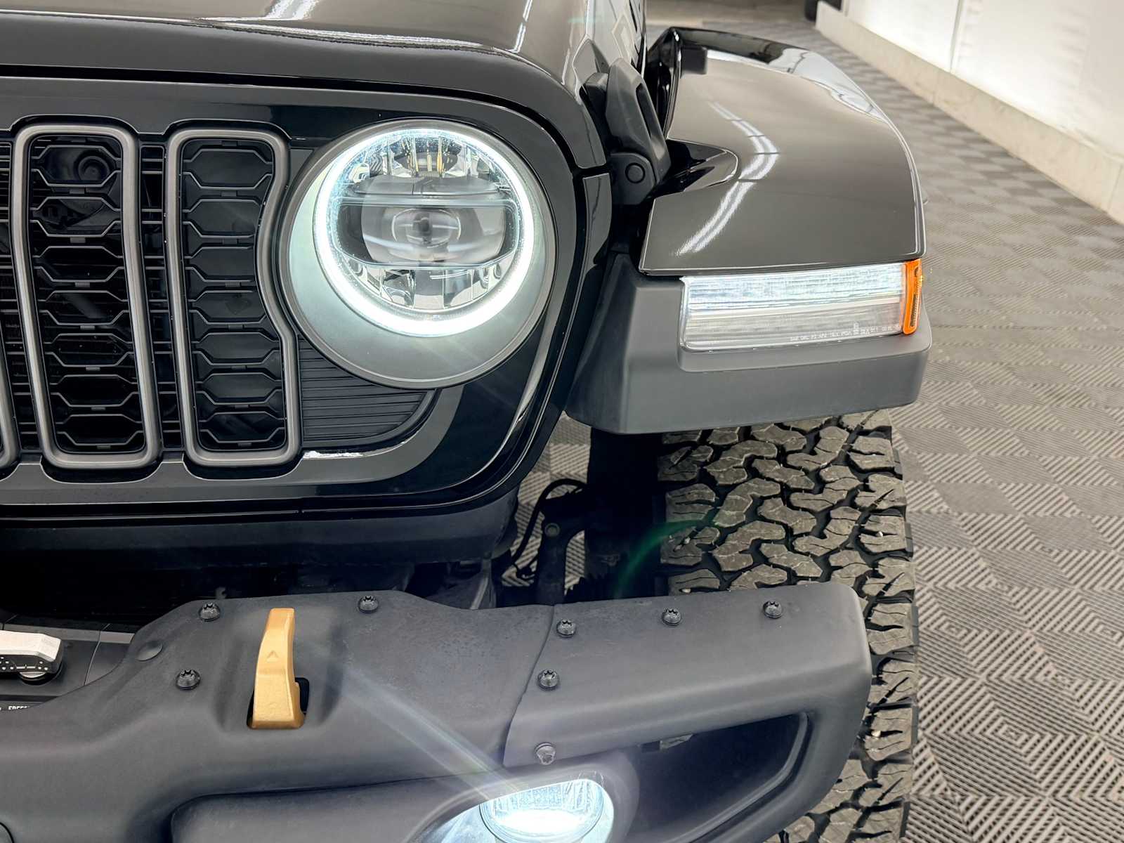 Thumbnail: 2024 Jeep Wrangler - 10