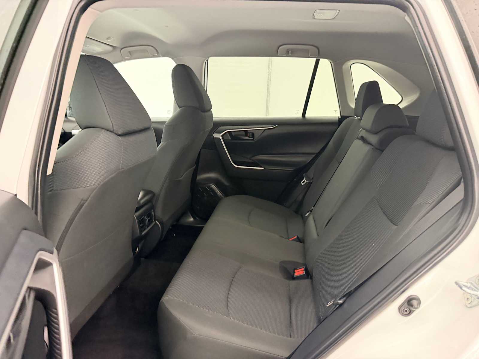 Thumbnail: 2025 Toyota RAV4 - 19