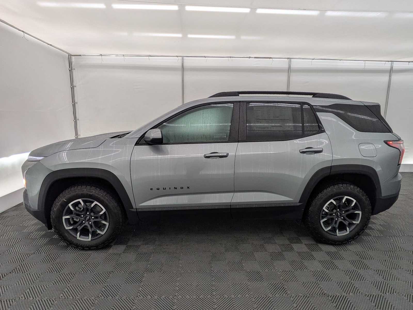 Thumbnail: 2026 Chevrolet Equinox - 3