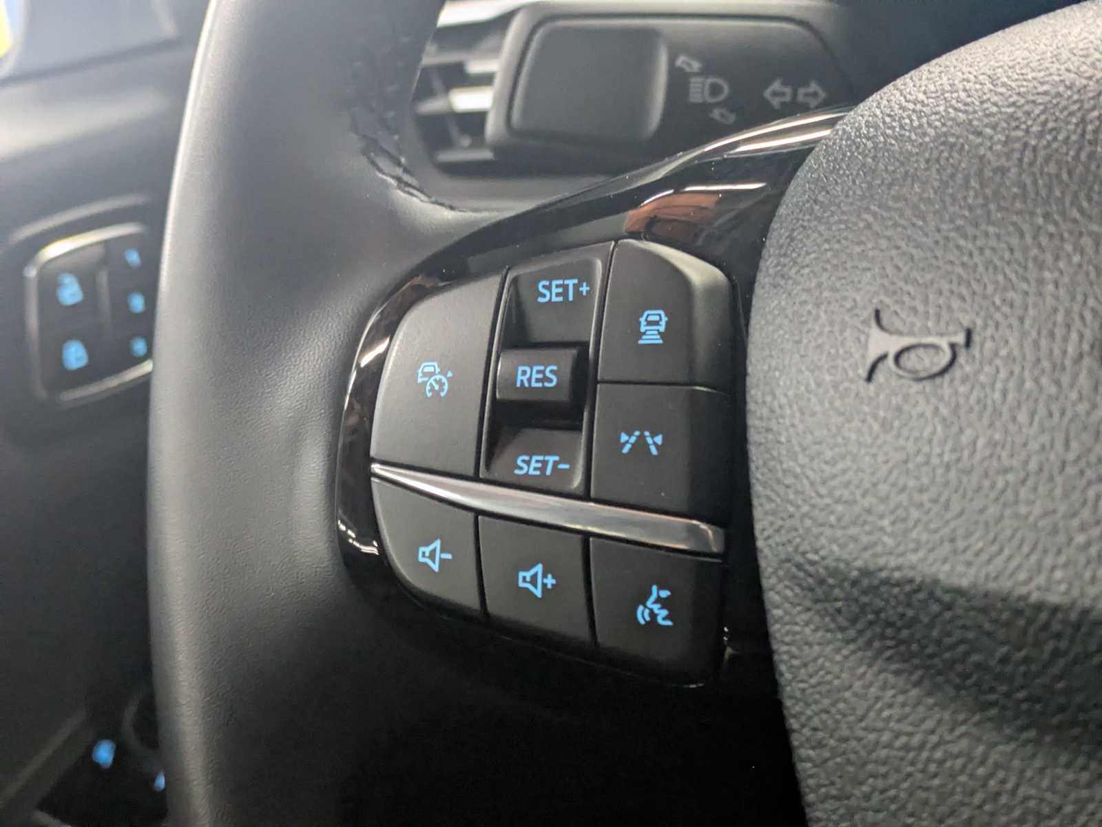 Thumbnail: 2025 Ford Escape - 23