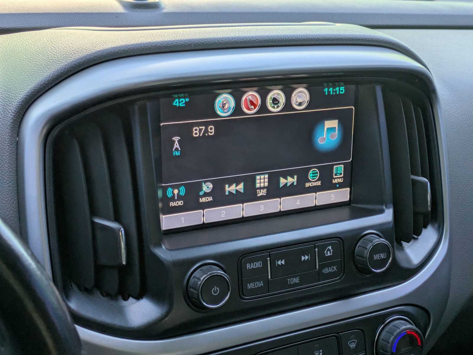 Thumbnail: 2017 Chevrolet Colorado - 30