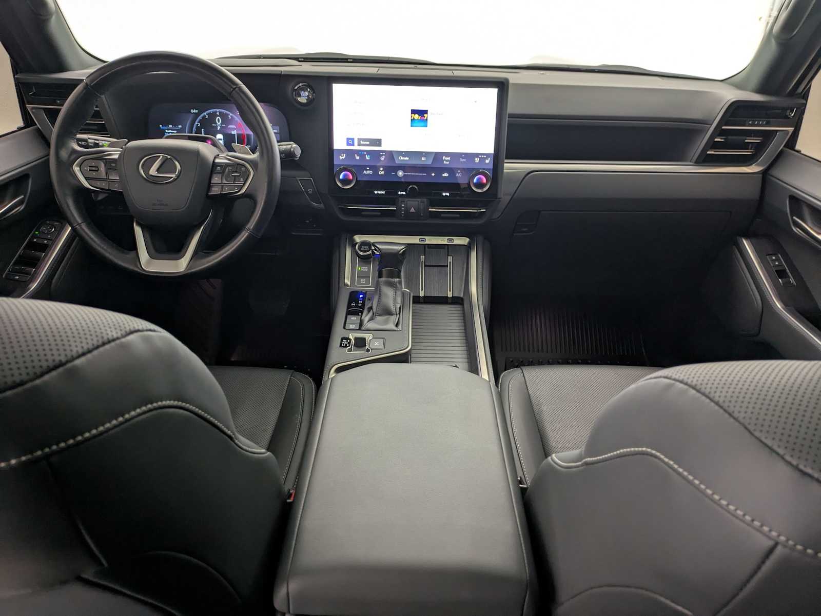 Thumbnail: 2024 Lexus GX - 15