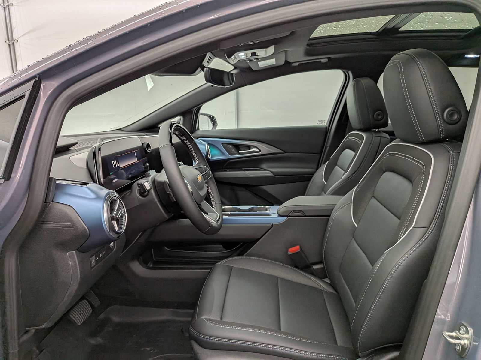 Thumbnail: 2026 Chevrolet Equinox - 16