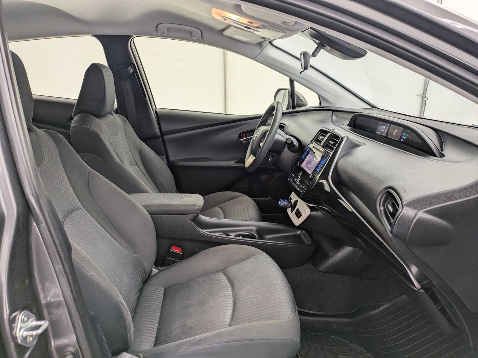 Thumbnail: 2018 Toyota Prius - 22