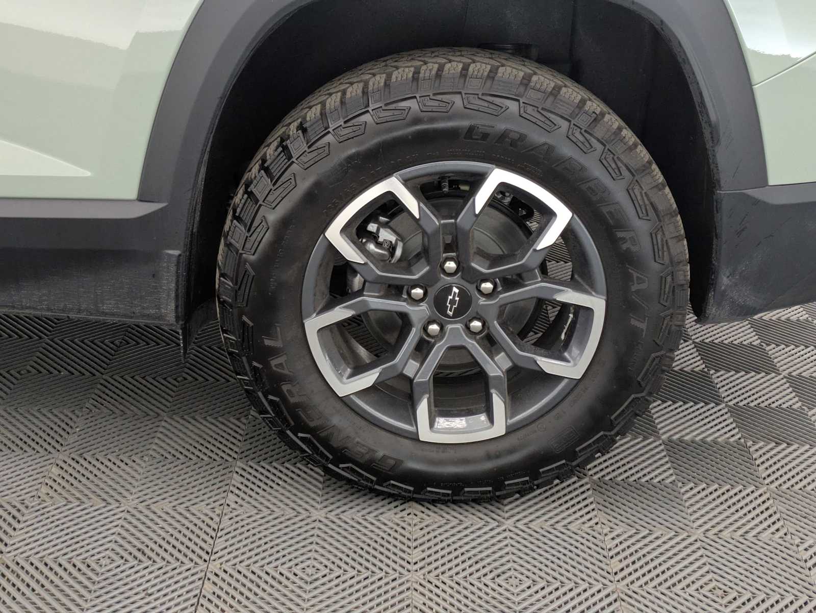 Thumbnail: 2026 Chevrolet Equinox - 15