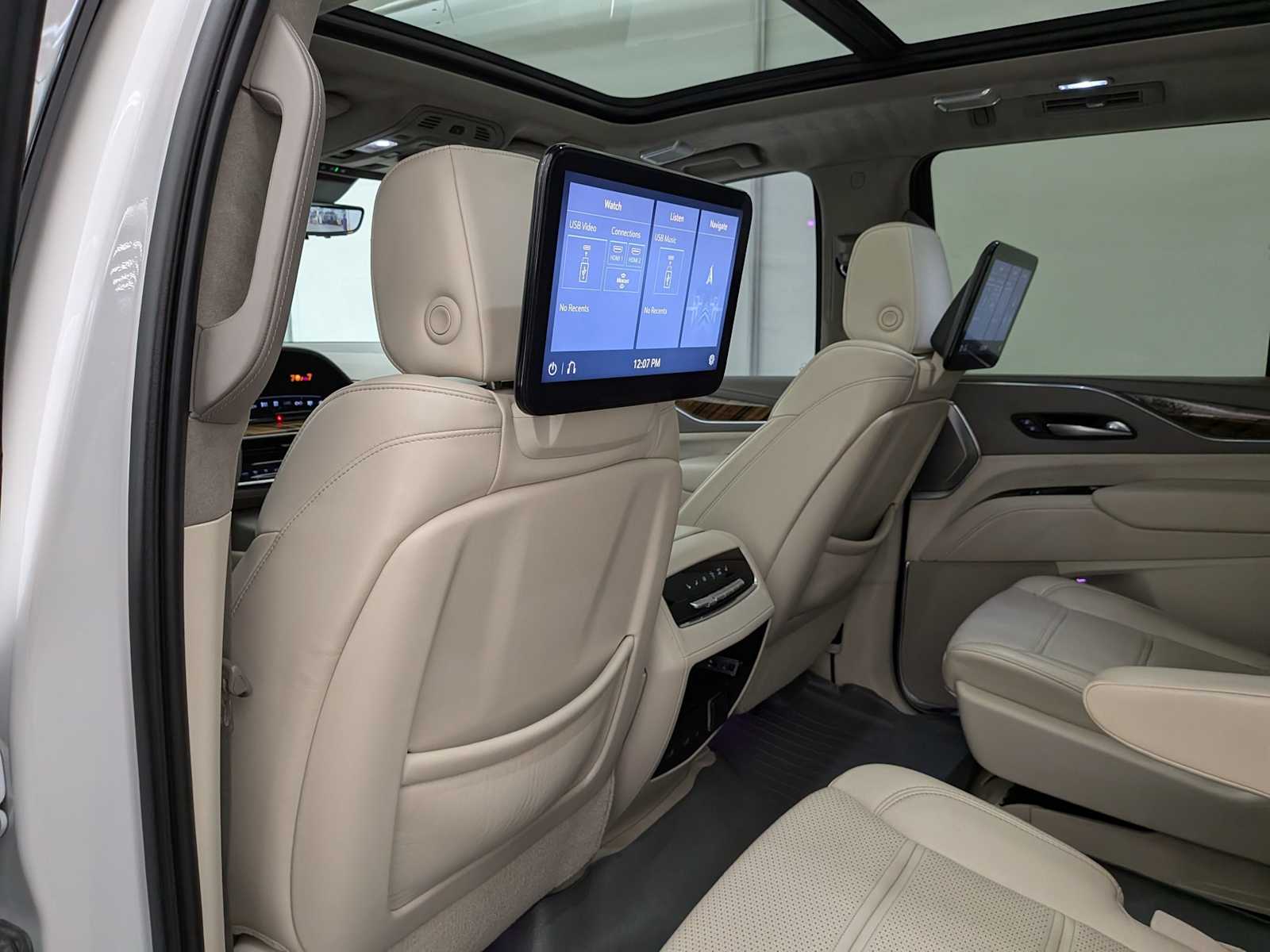 Thumbnail: 2021 Cadillac Escalade - 19