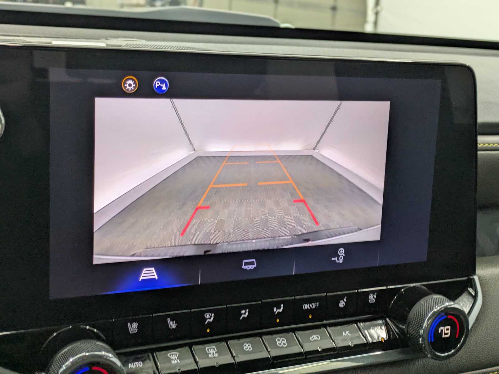 Thumbnail: 2023 Chevrolet Colorado - 29