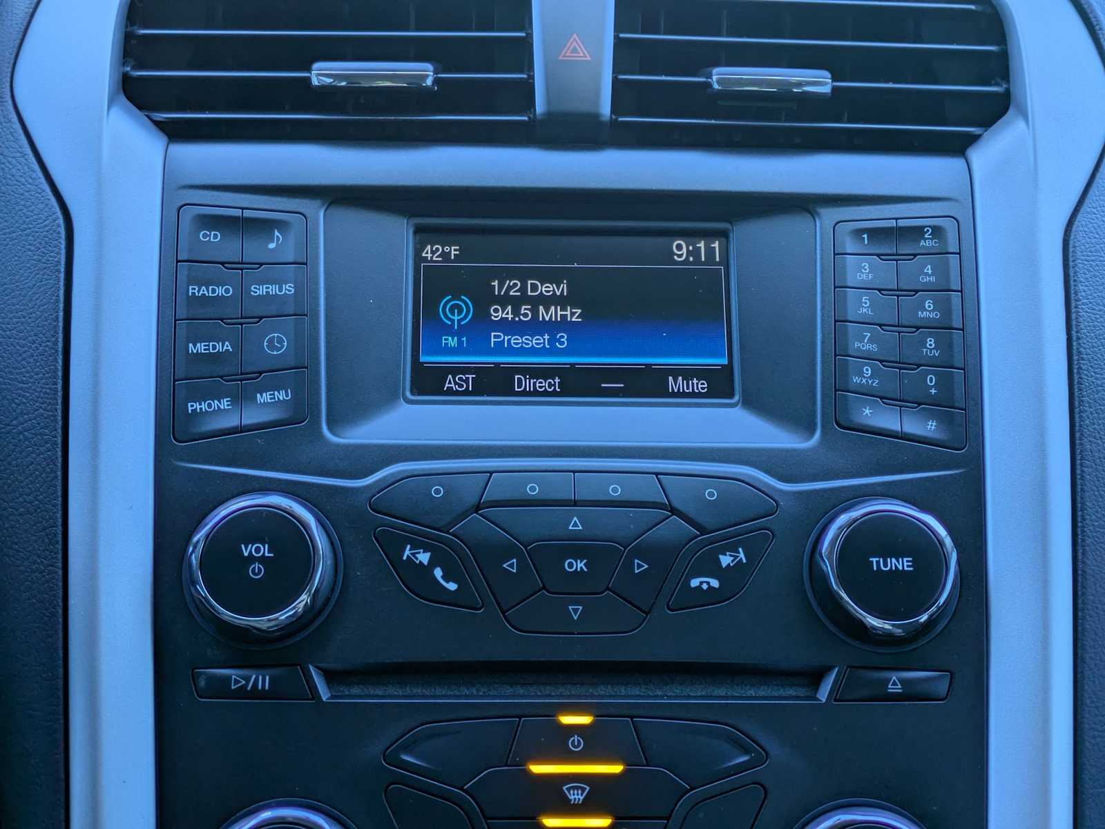 Thumbnail: 2016 Ford Fusion - 28