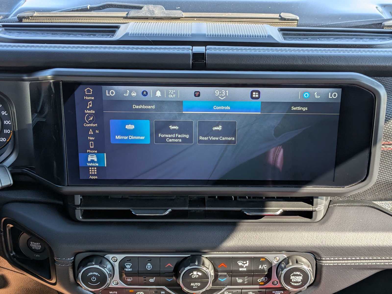 Thumbnail: 2024 Jeep Wrangler - 29