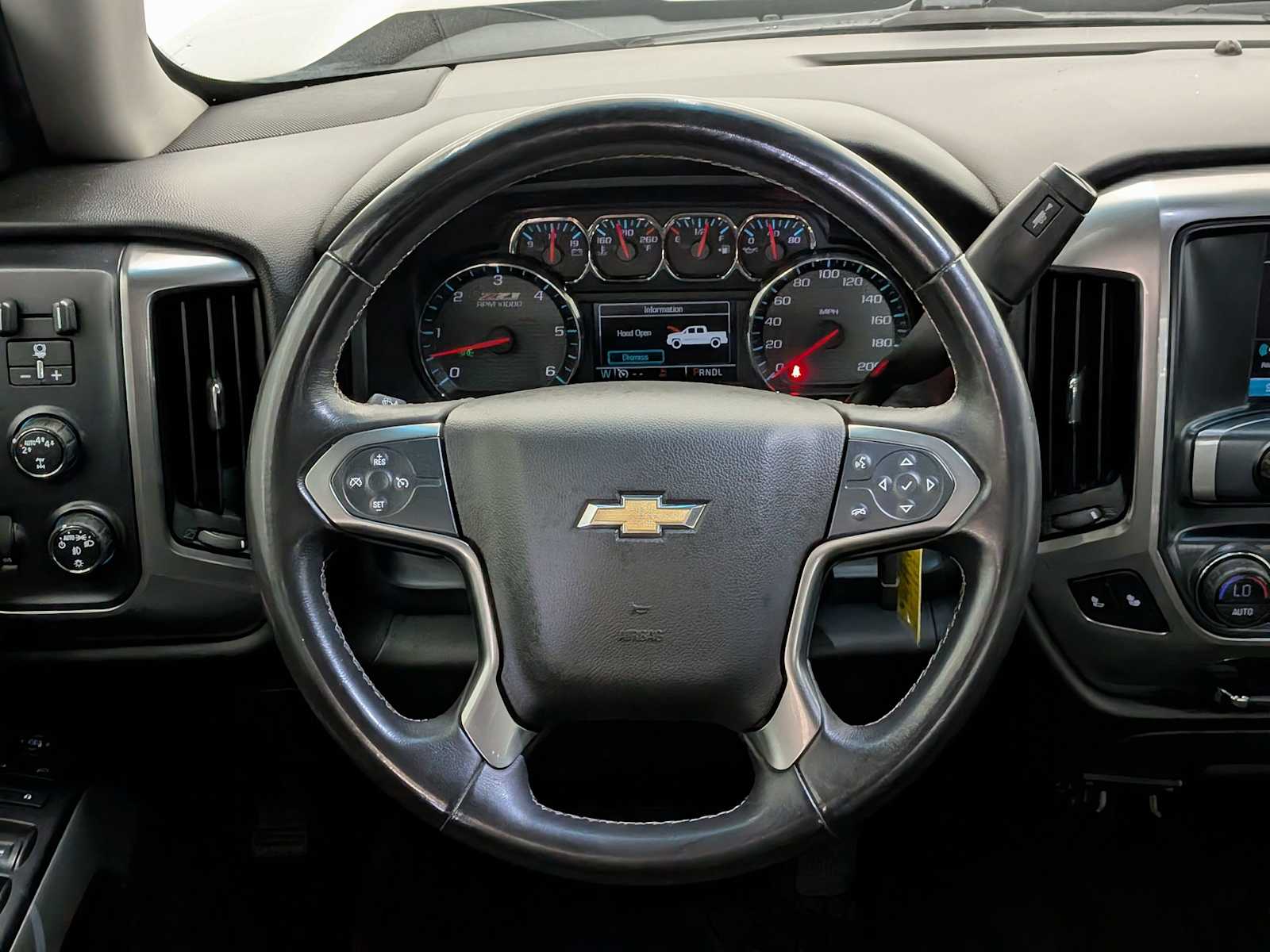 Thumbnail: 2017 Chevrolet Silverado 1500 - 25