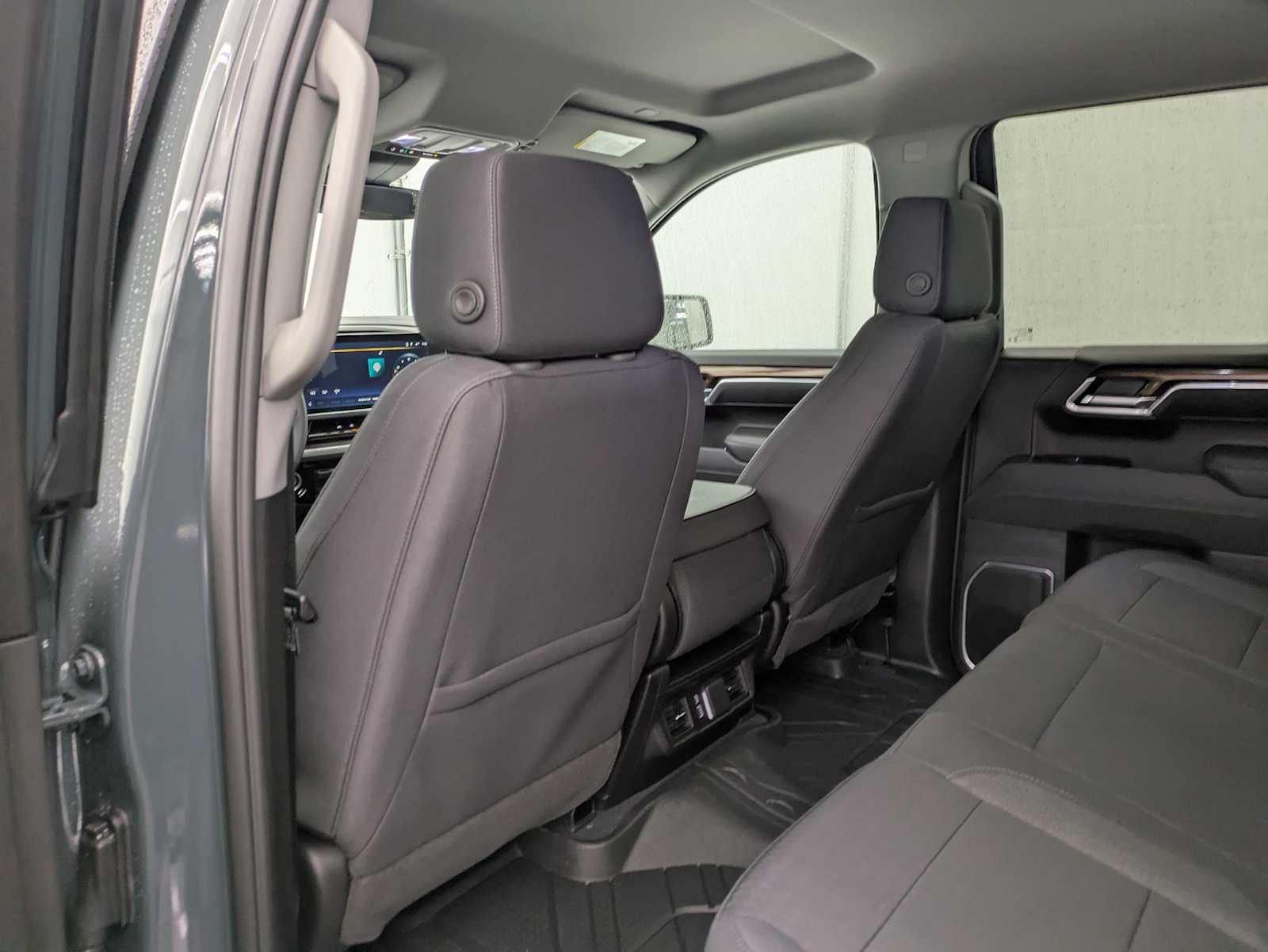 Thumbnail: 2026 Chevrolet Silverado 1500 - 19