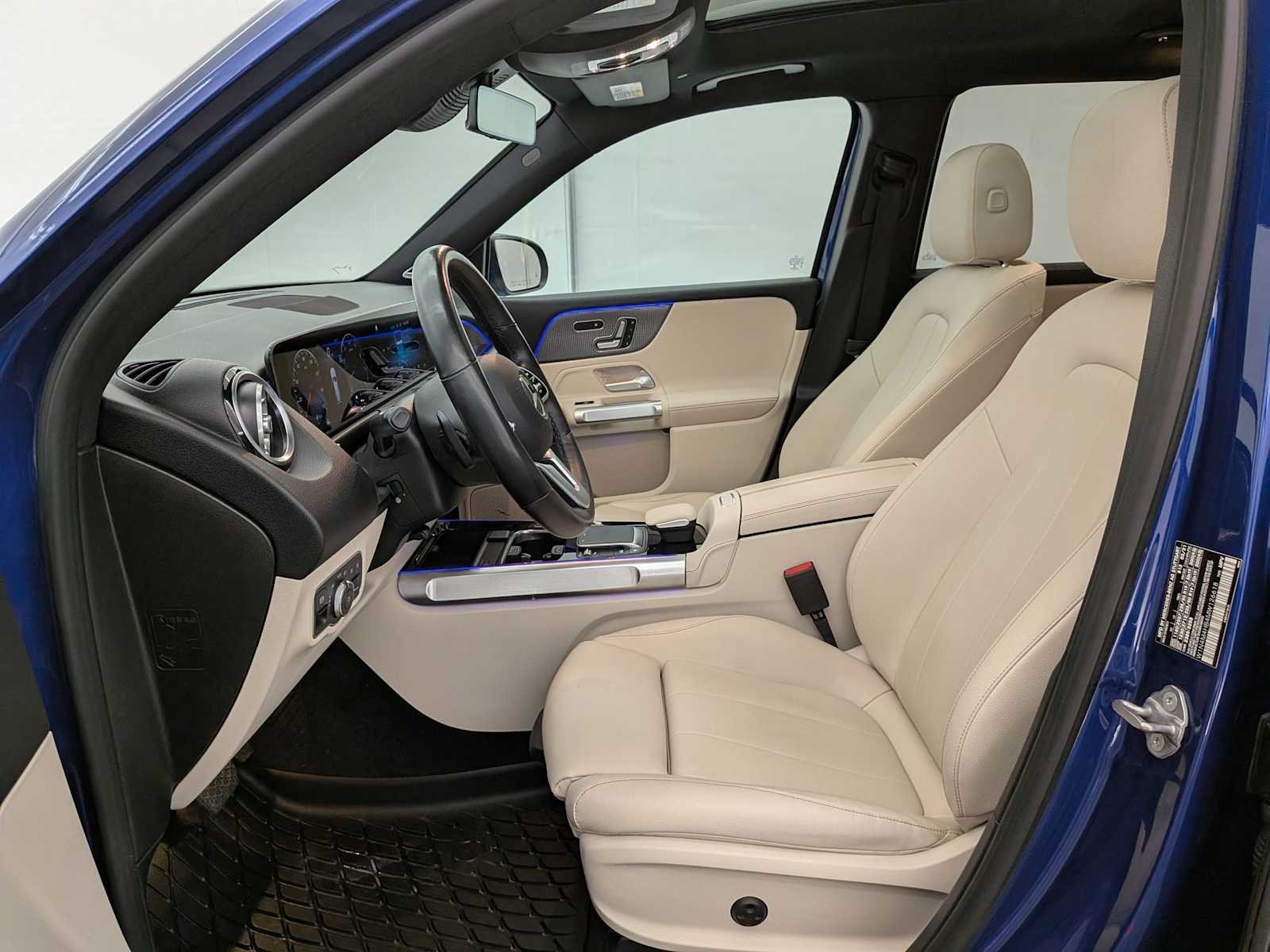 Thumbnail: 2021 Mercedes-Benz GLB - 17