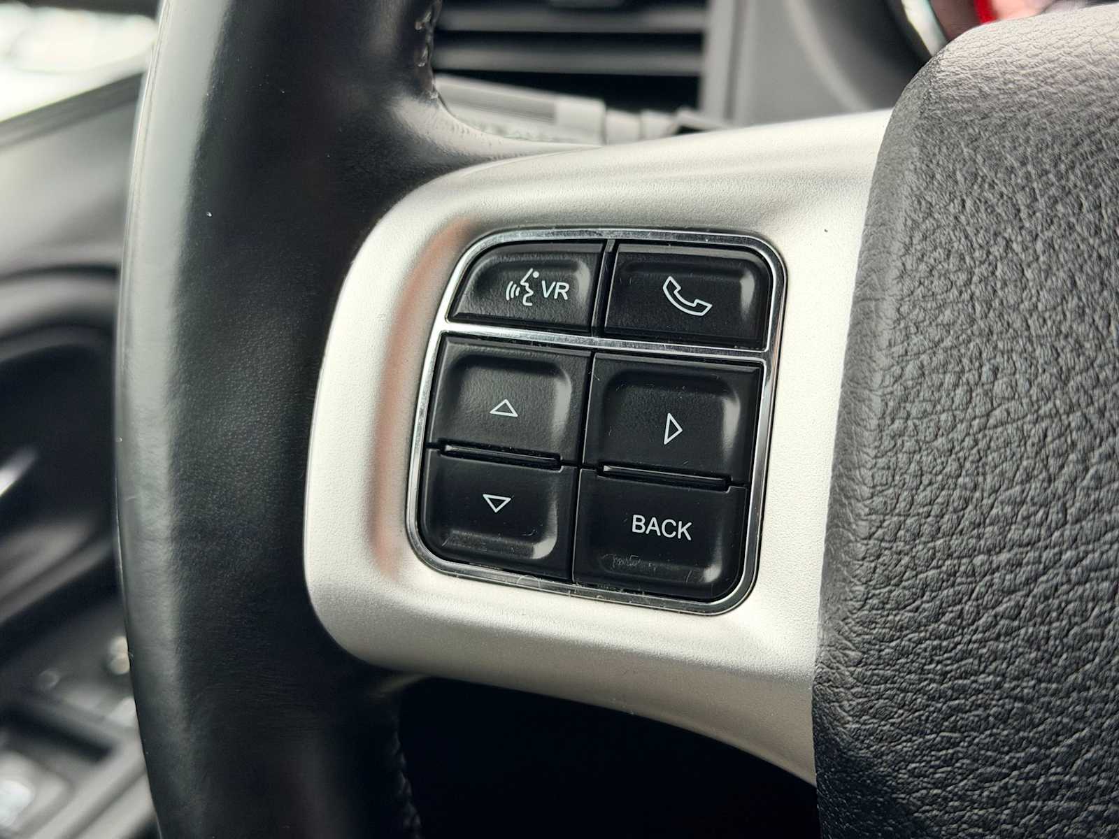 Thumbnail: 2017 Dodge Grand Caravan - 24