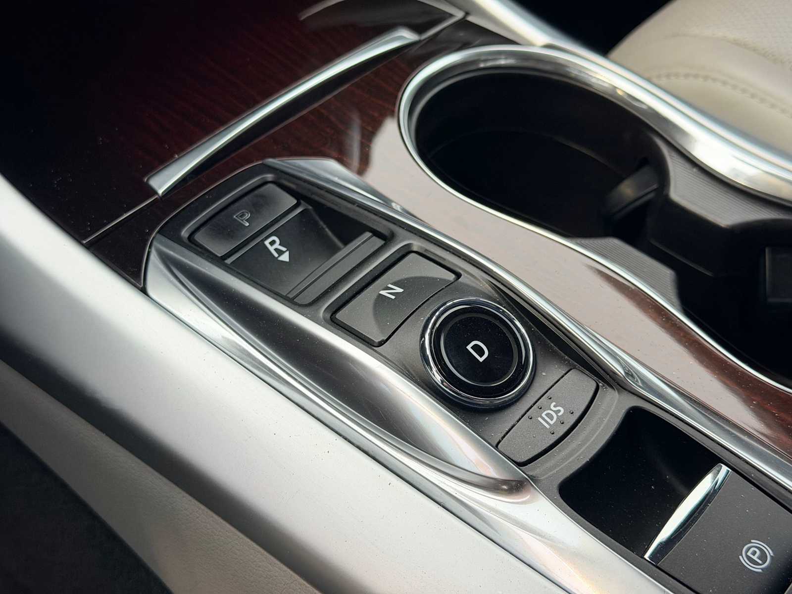 Thumbnail: 2015 Acura TLX - 29