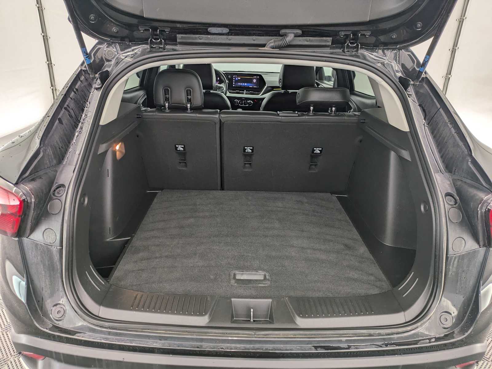 Thumbnail: 2024 Chevrolet Trax - 33