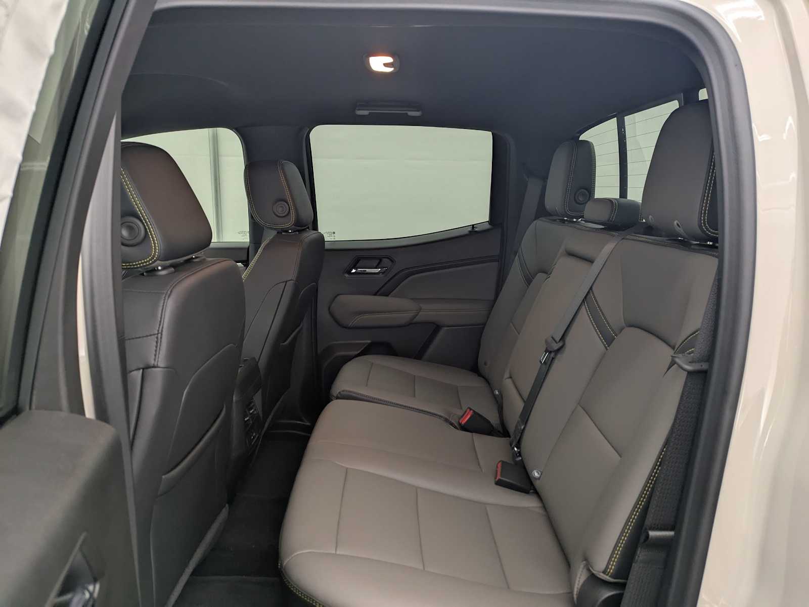 Thumbnail: 2026 Chevrolet Colorado - 22