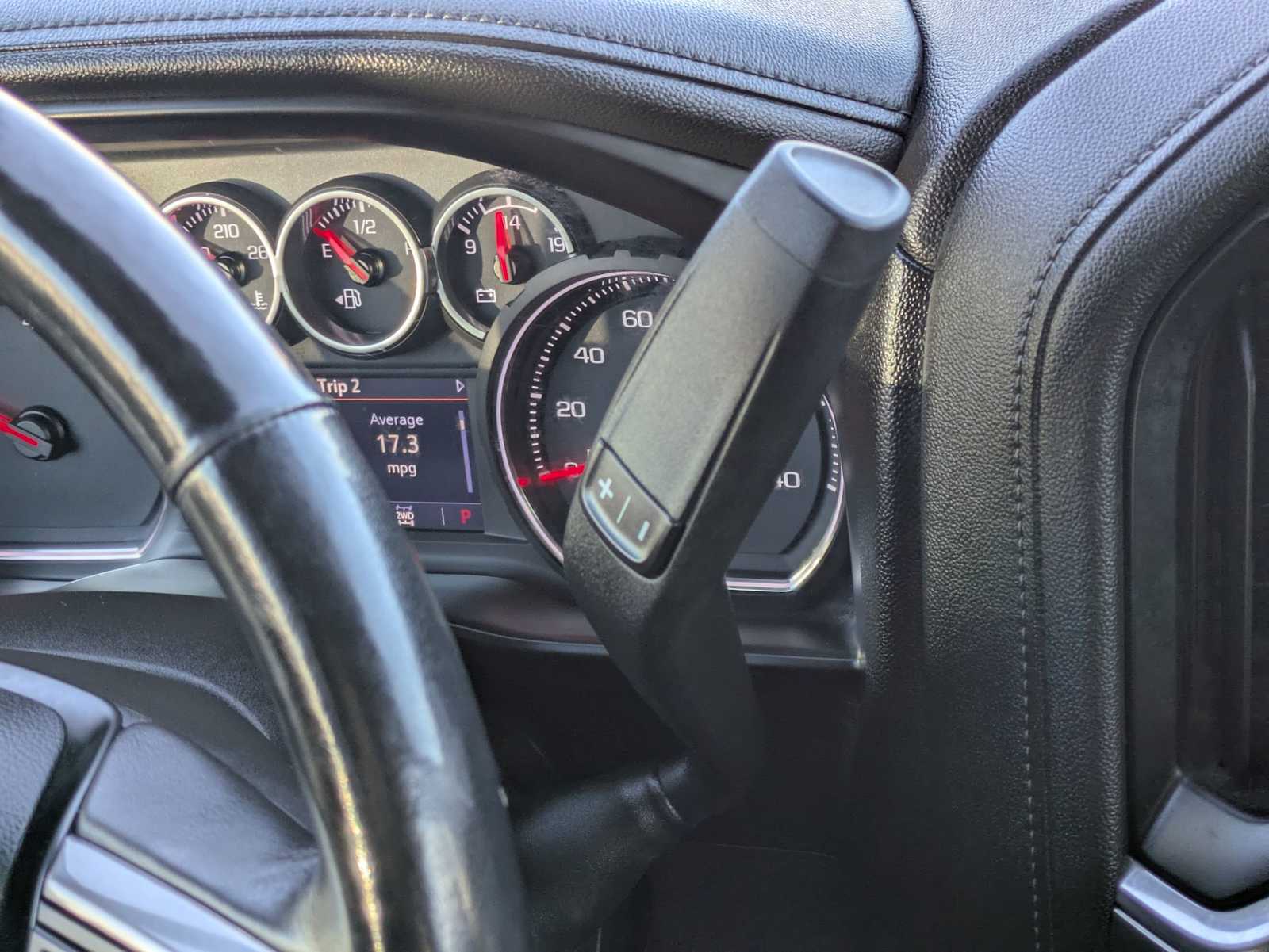 Thumbnail: 2020 Chevrolet Silverado 1500 - 31