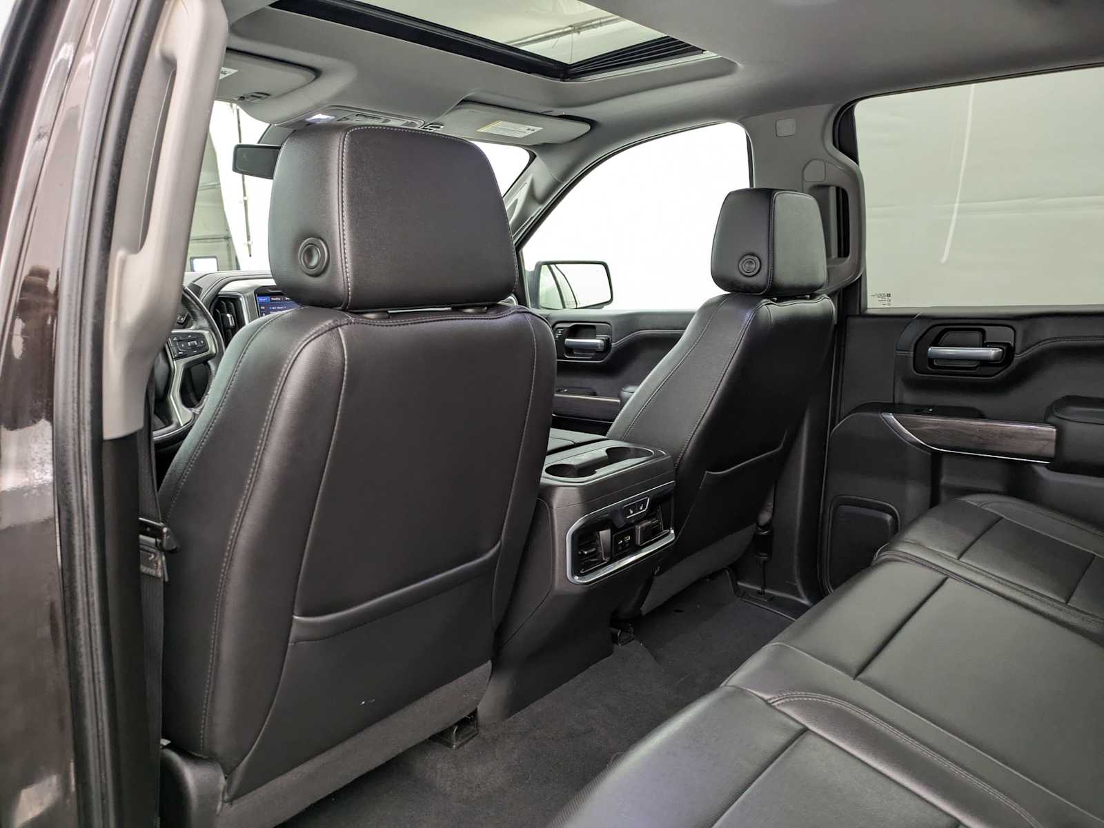 Thumbnail: 2020 Chevrolet Silverado 1500 - 19