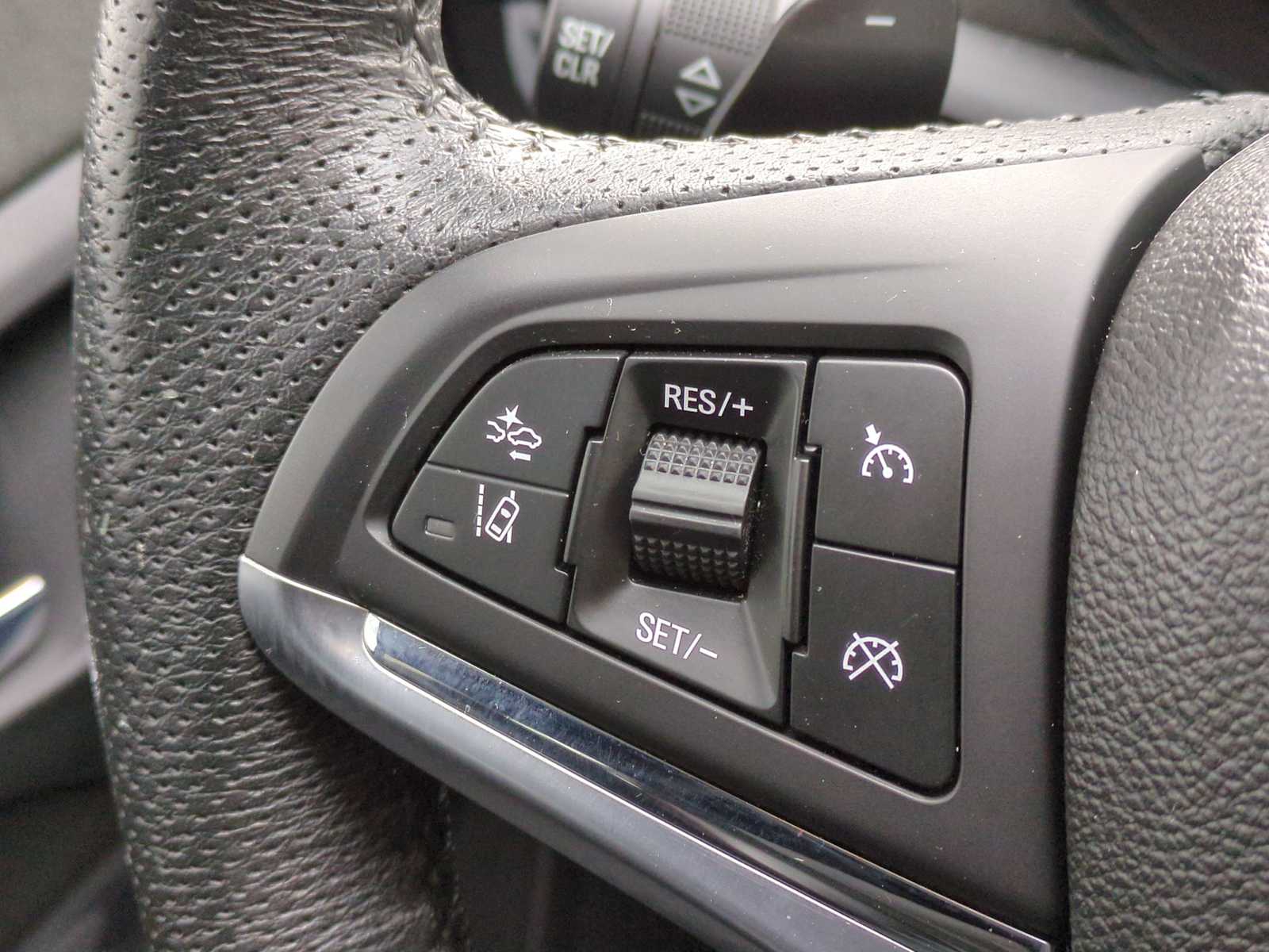 Thumbnail: 2017 Chevrolet  - 23