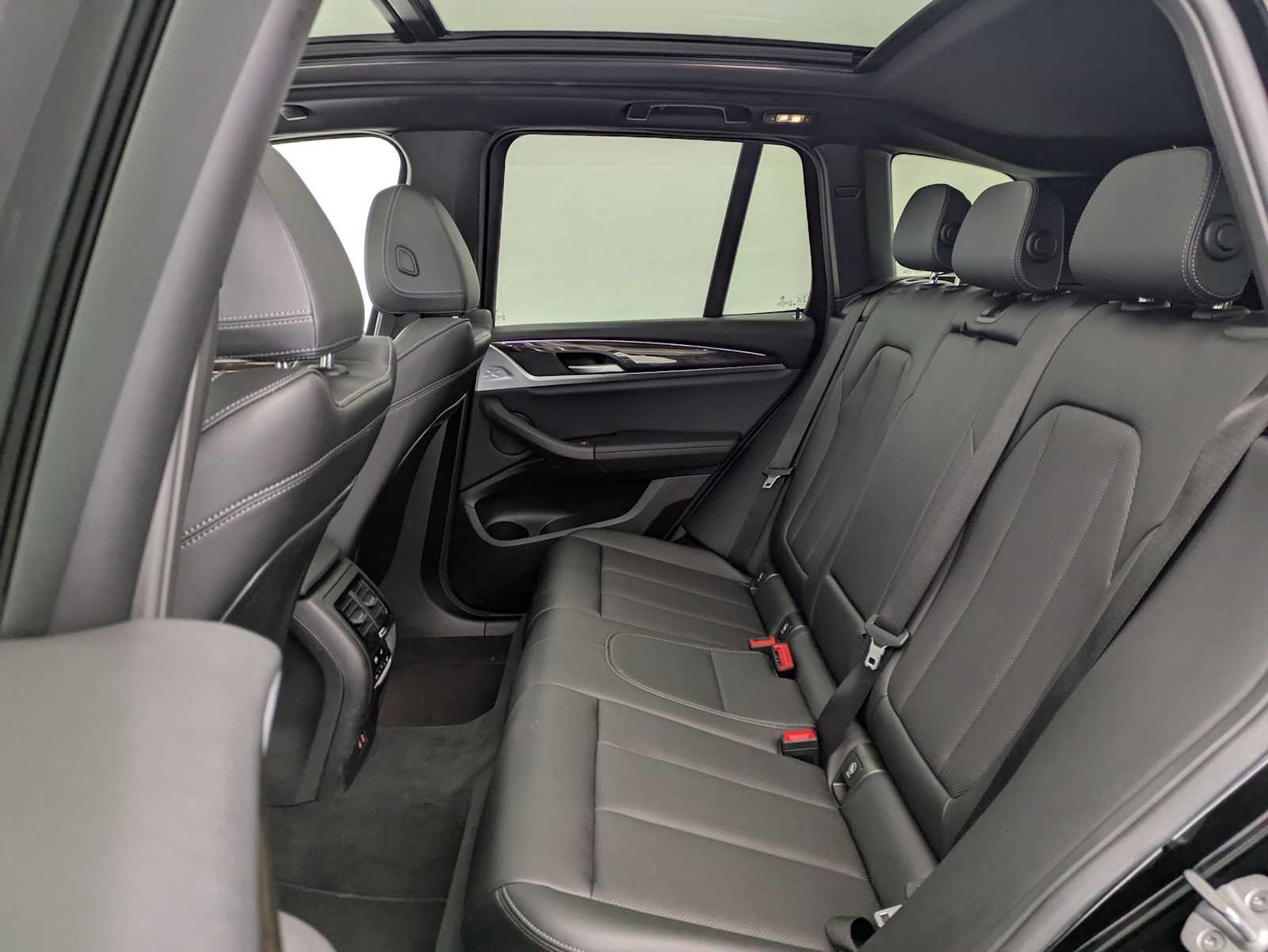 Thumbnail: 2024 BMW X3 - 21