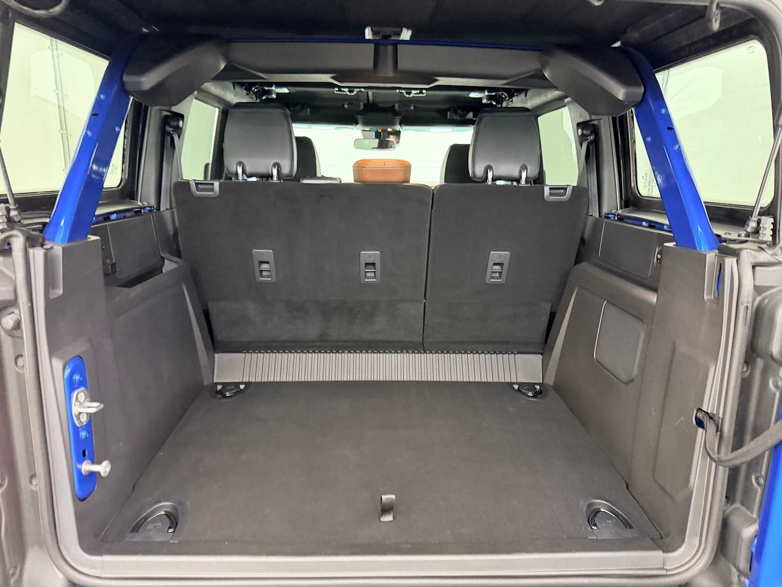 Thumbnail: 2024 Ford Bronco - 32