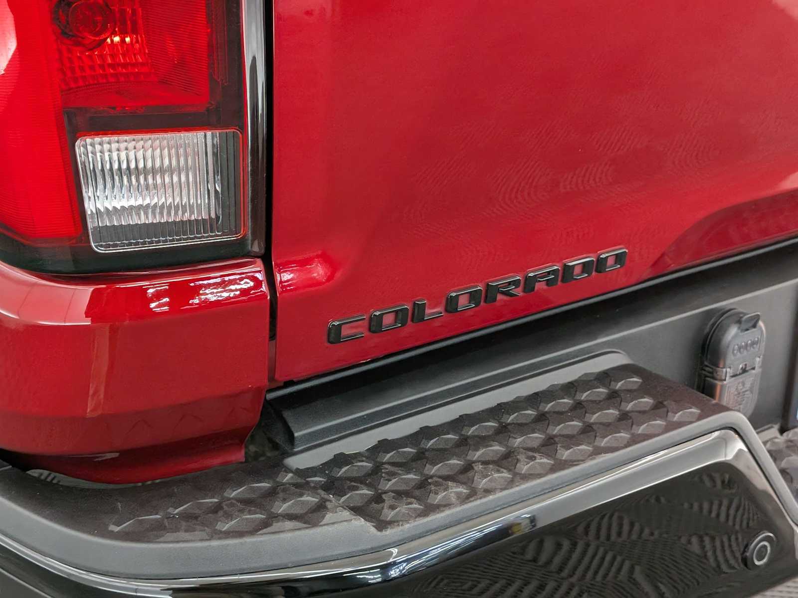 Thumbnail: 2024 Chevrolet Colorado - 14