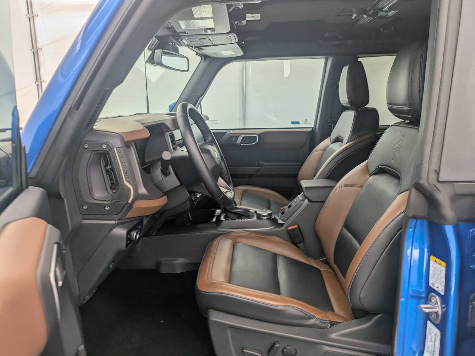 2024 Ford Bronco Outer Banks 16