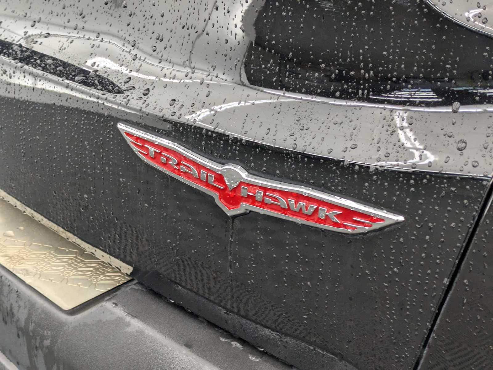 Thumbnail: 2016 Jeep Renegade - 13