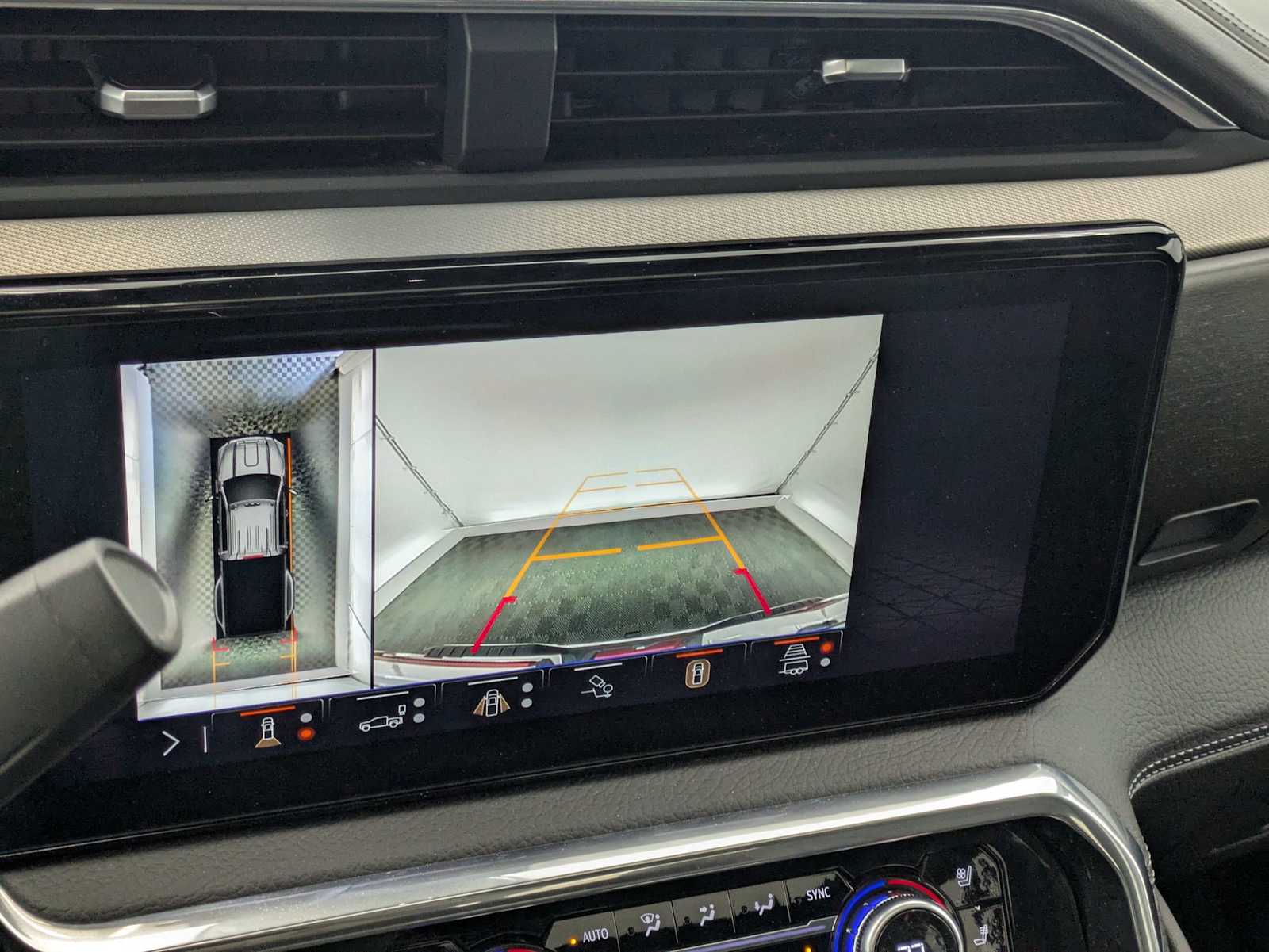 Thumbnail: 2025 GMC Sierra 3500 - 30