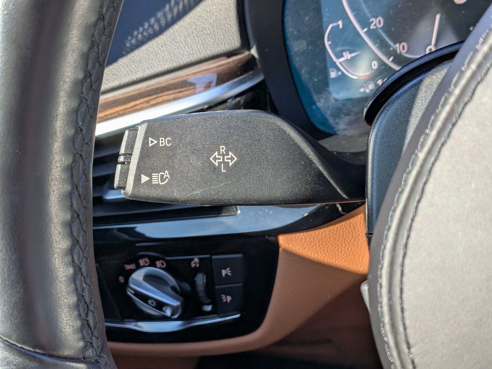 Thumbnail: 2023 BMW 5 Series - 27