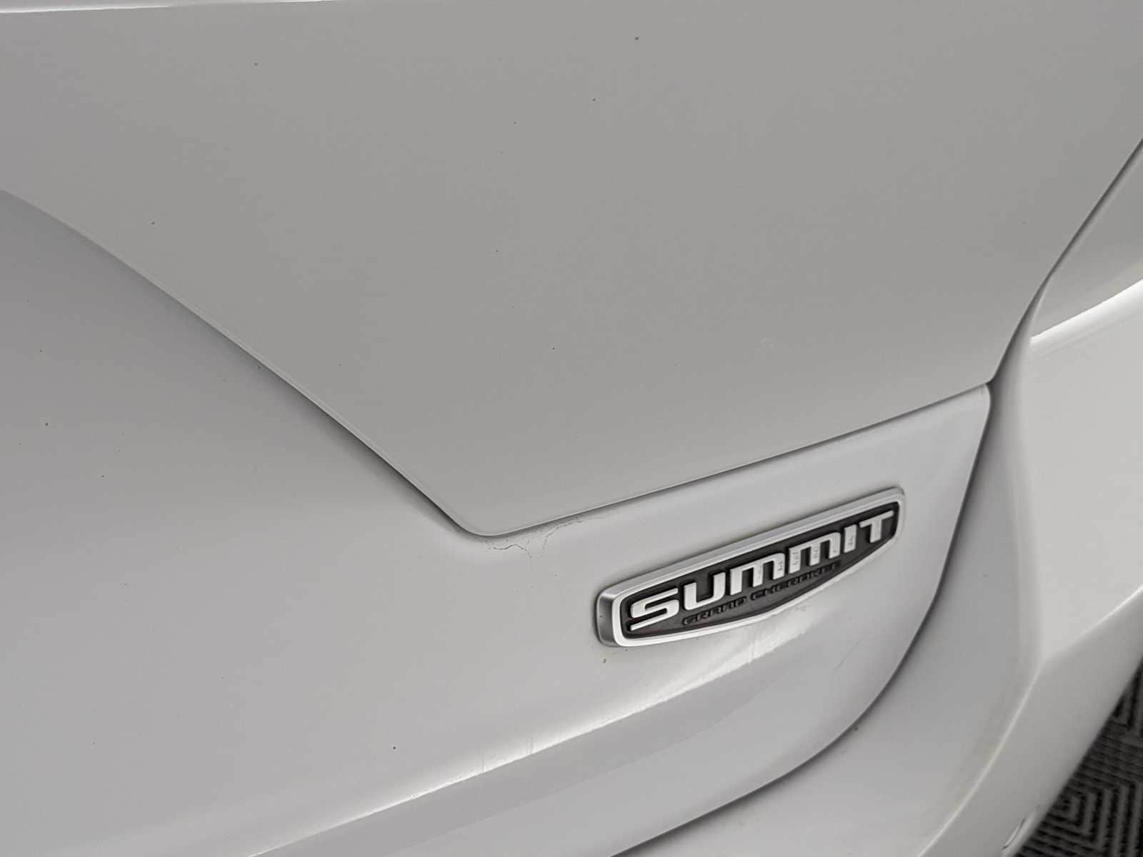 Thumbnail: 2023 Jeep Grand Cherokee - 13