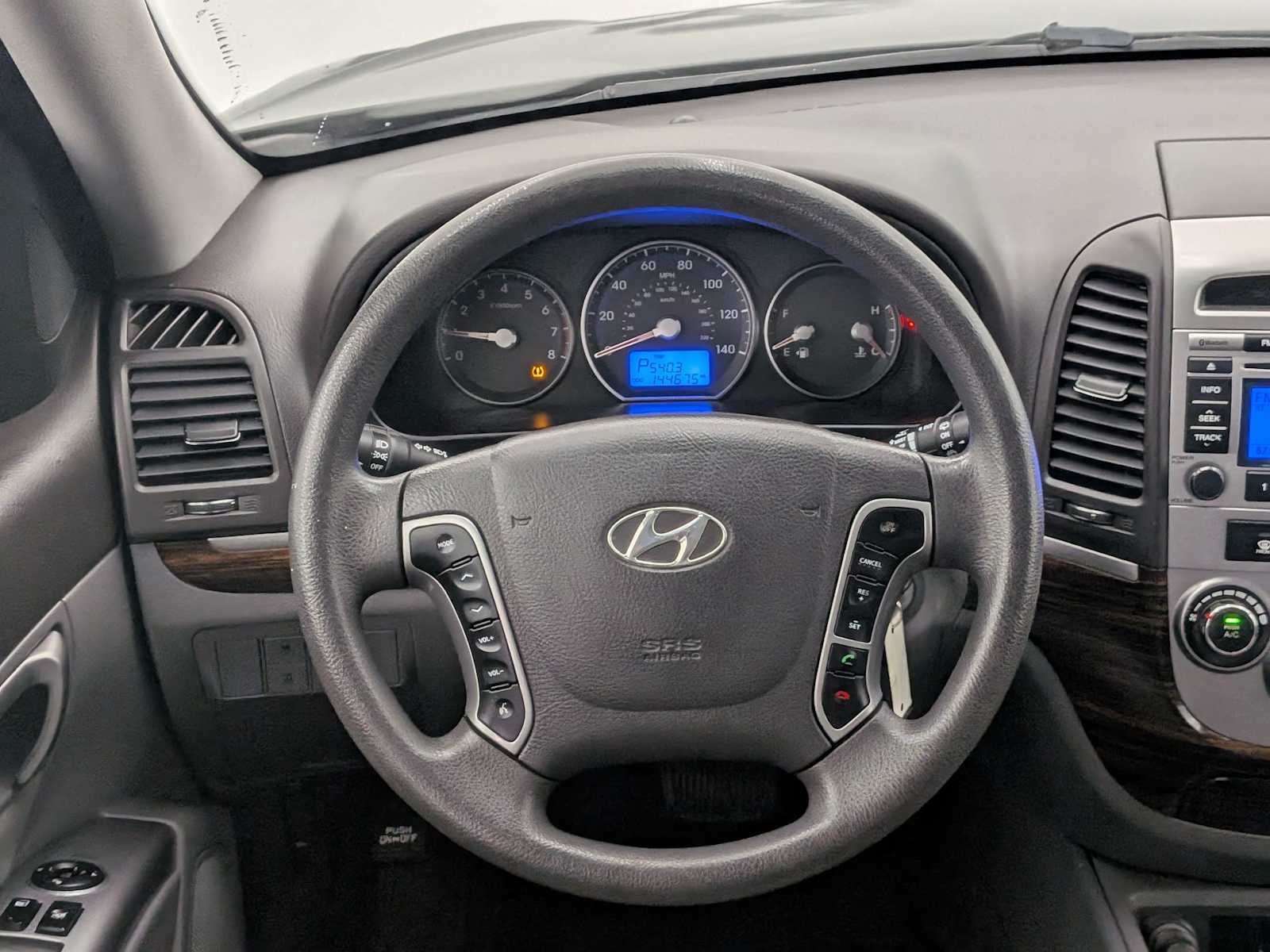 Thumbnail: 2011 Hyundai Santa Fe - 23