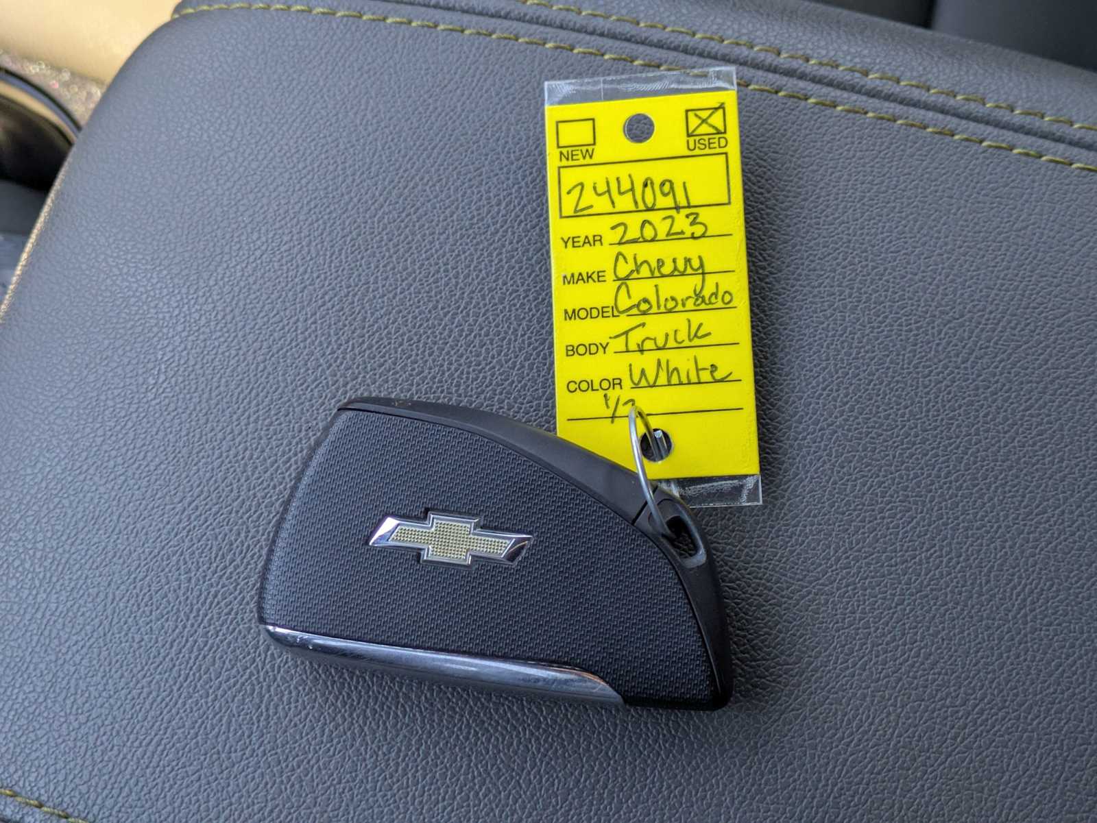 Thumbnail: 2023 Chevrolet Colorado - 33