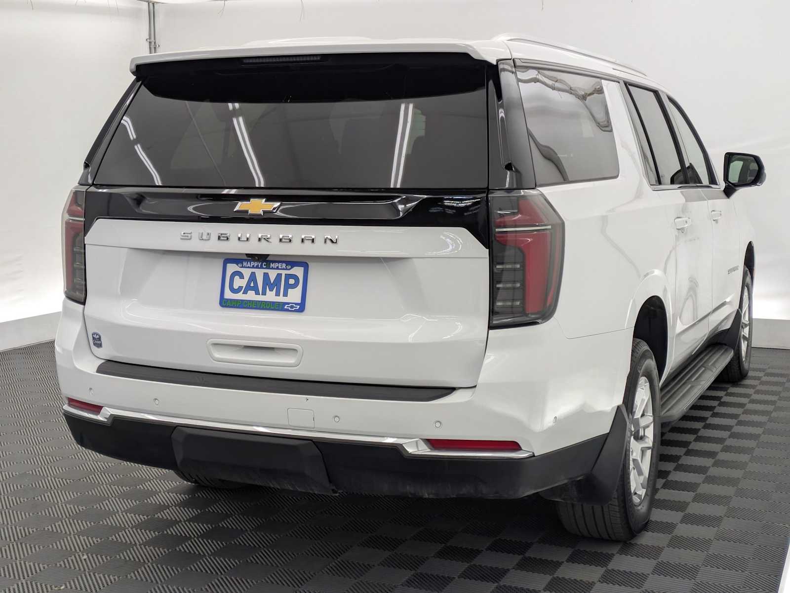 Thumbnail: 2025 Chevrolet Suburban - 6