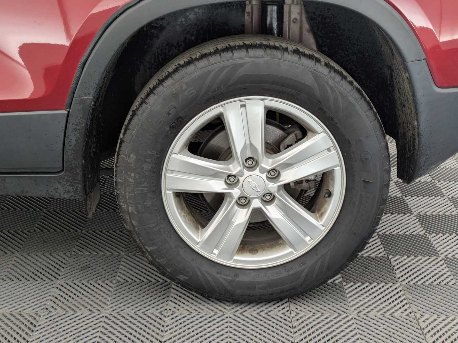 Thumbnail: 2020 Chevrolet Trax - 14